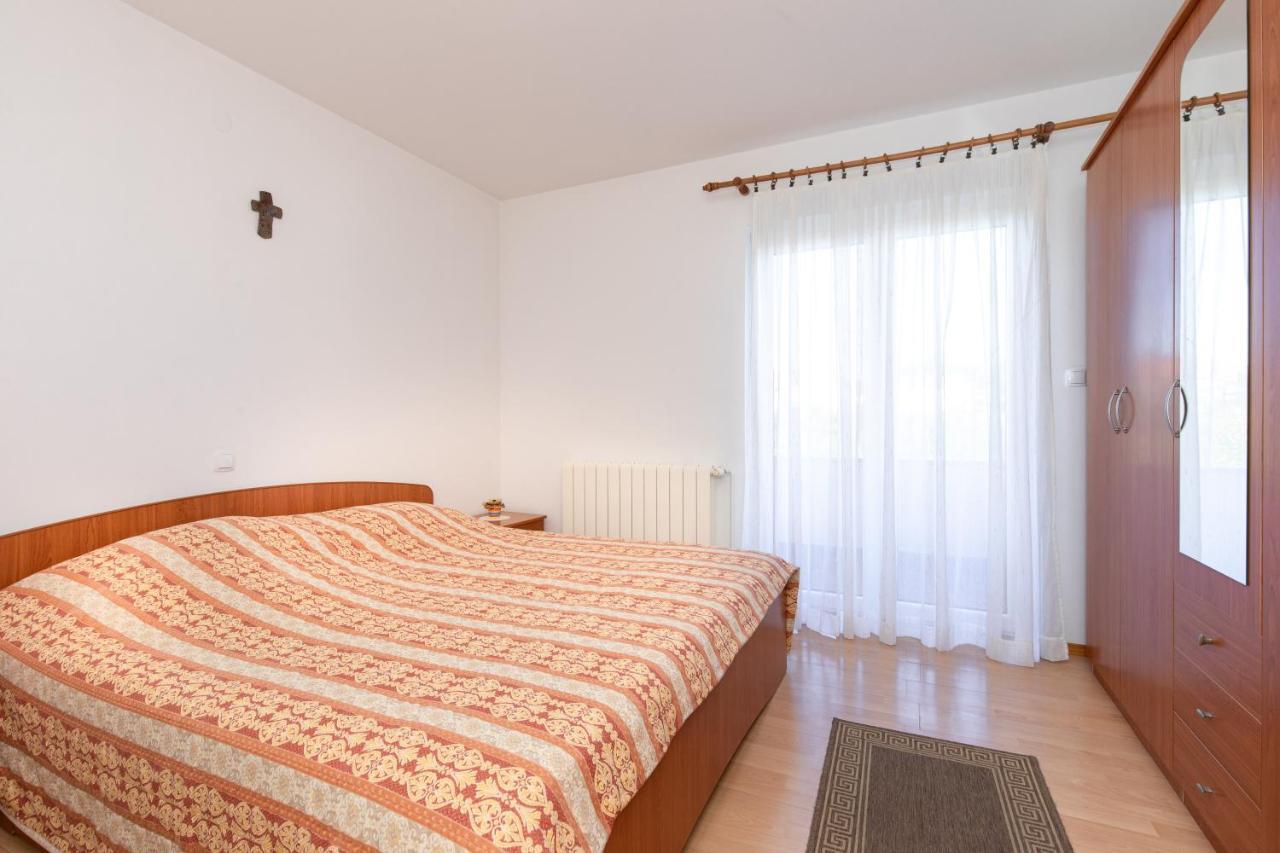 2-Bedroom Krk Apartment - Near Krk Beaches & Town! Krk Town Esterno foto